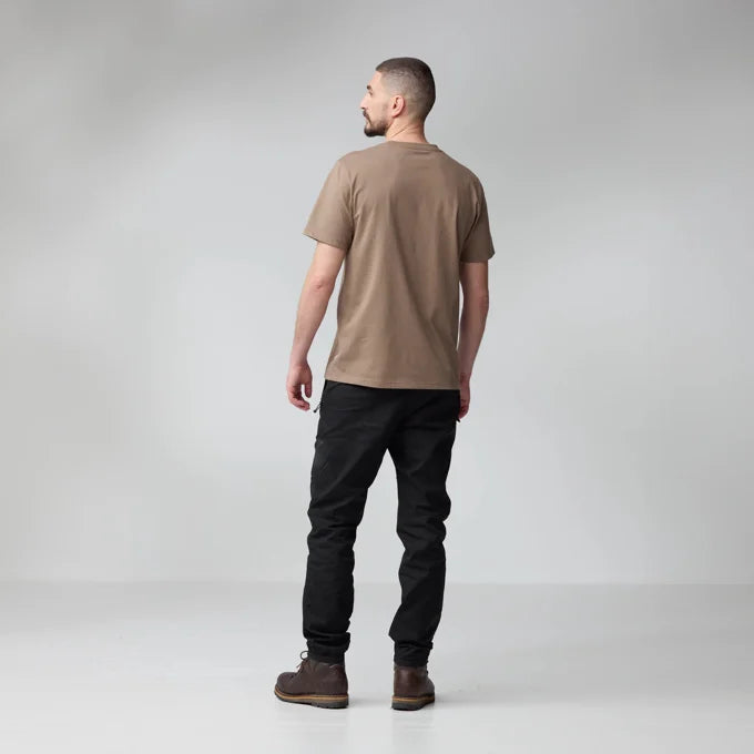 FJALLRAVEN MULTI COLOUR LOGO TEE M