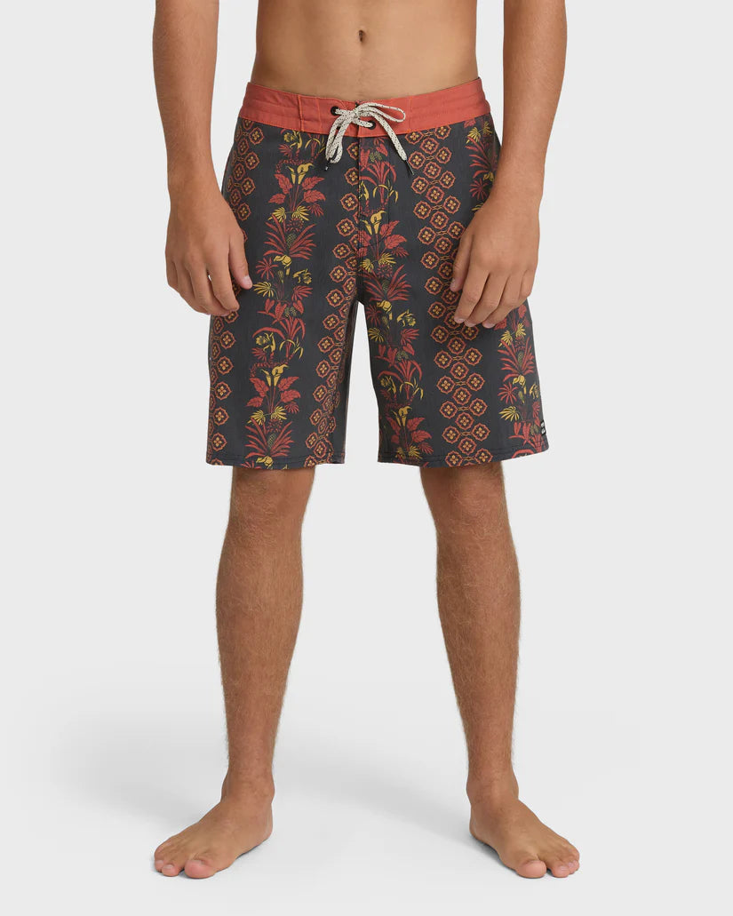 BILLABONG SUNDAYS LO TIDE BOARDSHORTS