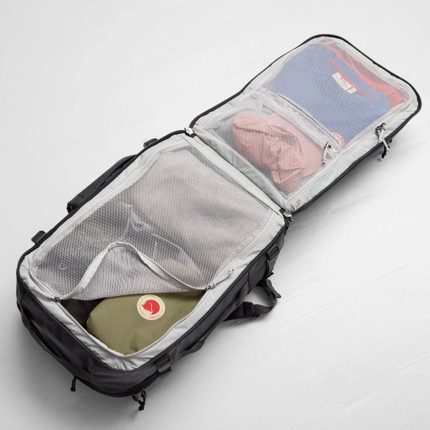 FJALLRAVEN FARDEN CARRY ON BACKPACK