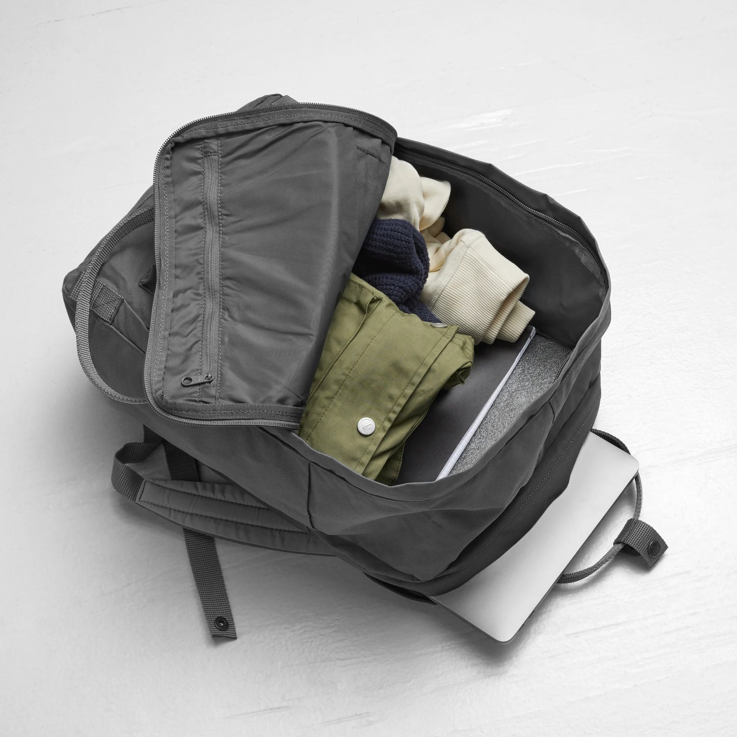 FJALLRAVEN KANKEN LAPTOP 17