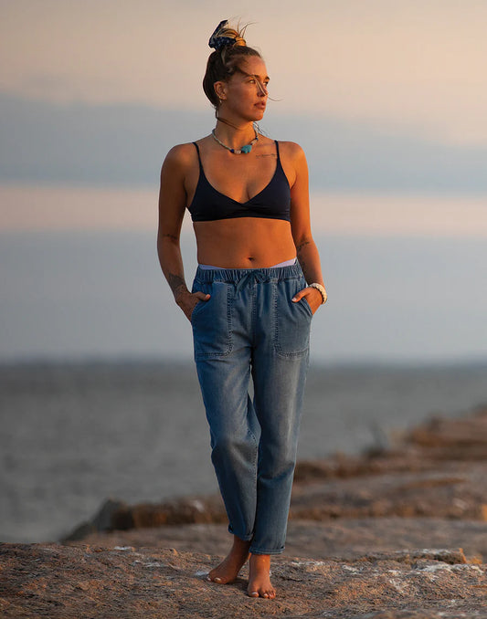 CARVE ZOE DENIM LIGHT PANT